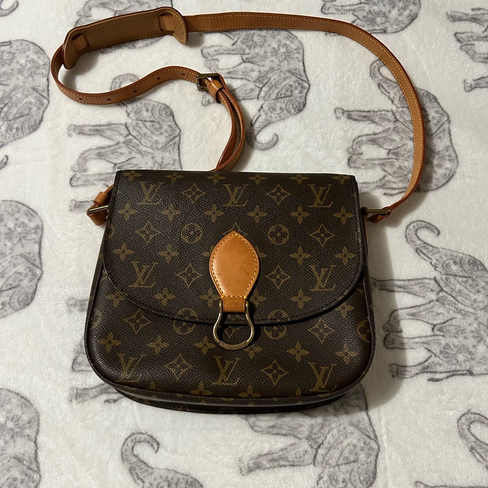 Louis Vuitton St. Cloud medium saddle bag